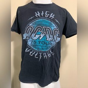 Vintage AC/C mens XL T shirt